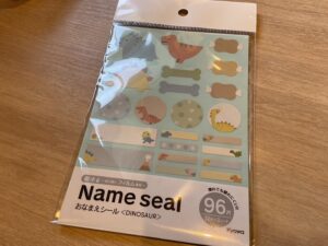 100円ショップ　シール