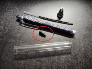 100円ショップ　ボールペン